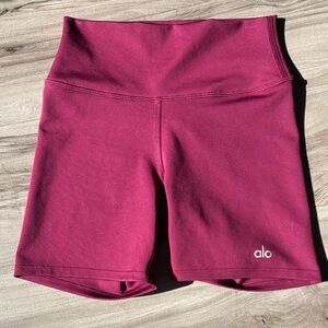 ALO Yoga Women's Athletic Shorts - Berry